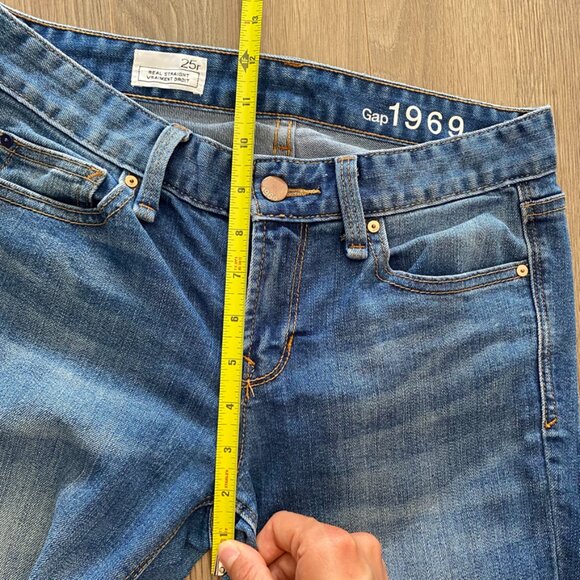 GAP Mid-Blue "Real Straight" Mid-Rise Jeans - Picture 5 of 14